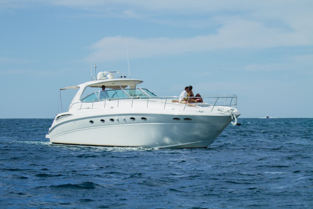 Los Cabos Yacht Excursion