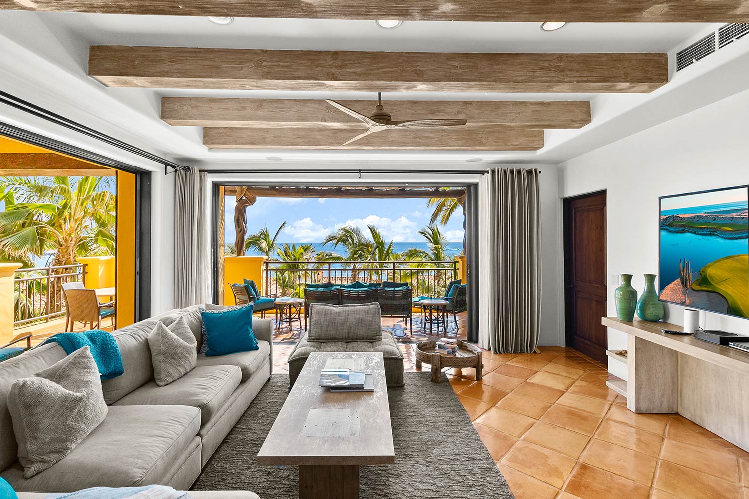 Why You Should Book Direct Holiday Rentals in Los Cabos Over Airbnbs