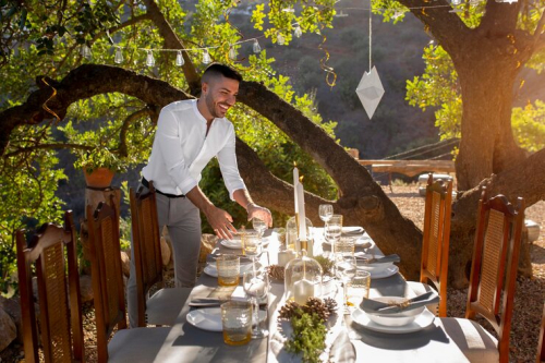 Villas with Dedicated Event Spaces Support Personalized Celebrations