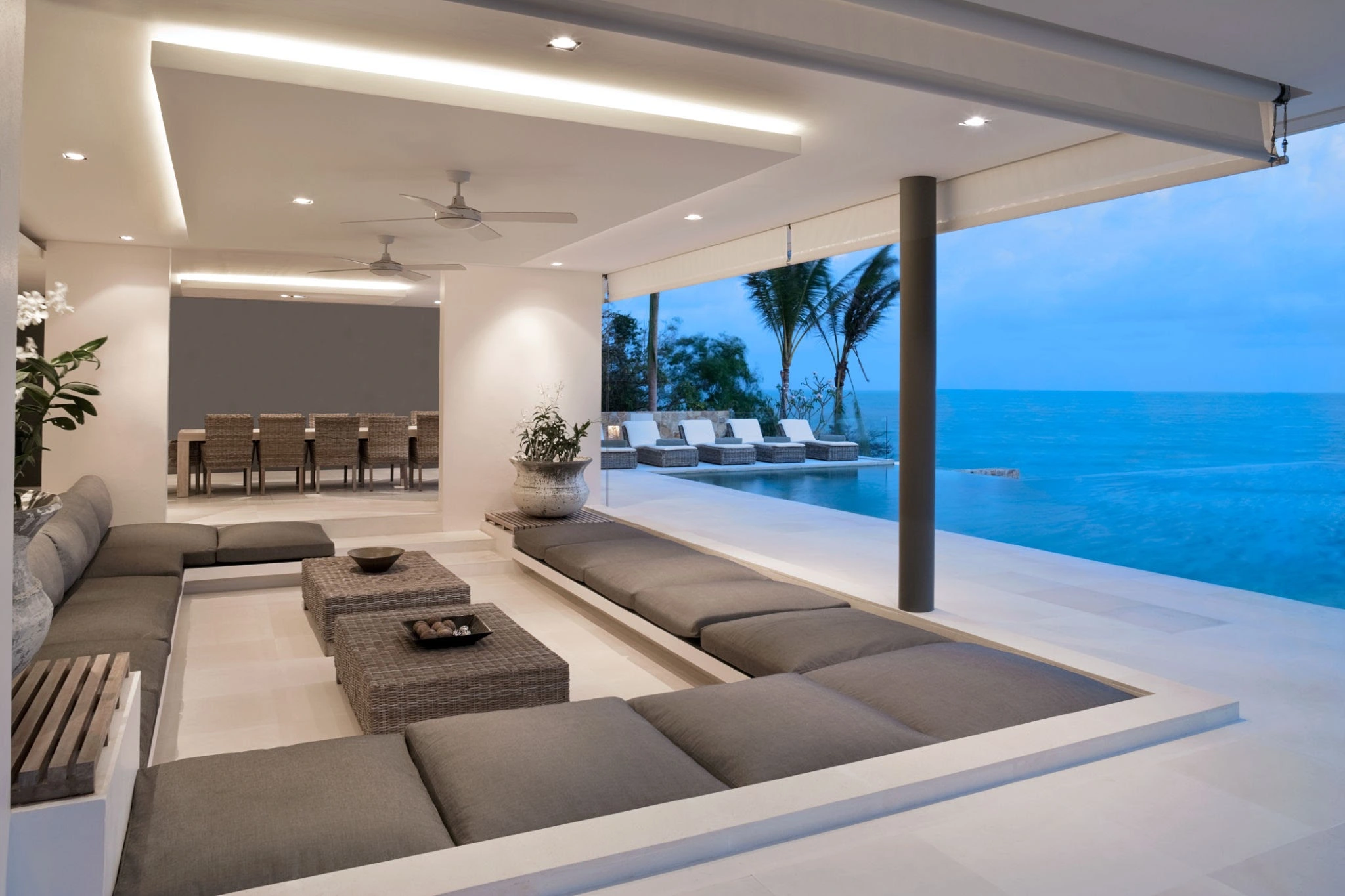 Branded residence villa with ocean view in Pedregal