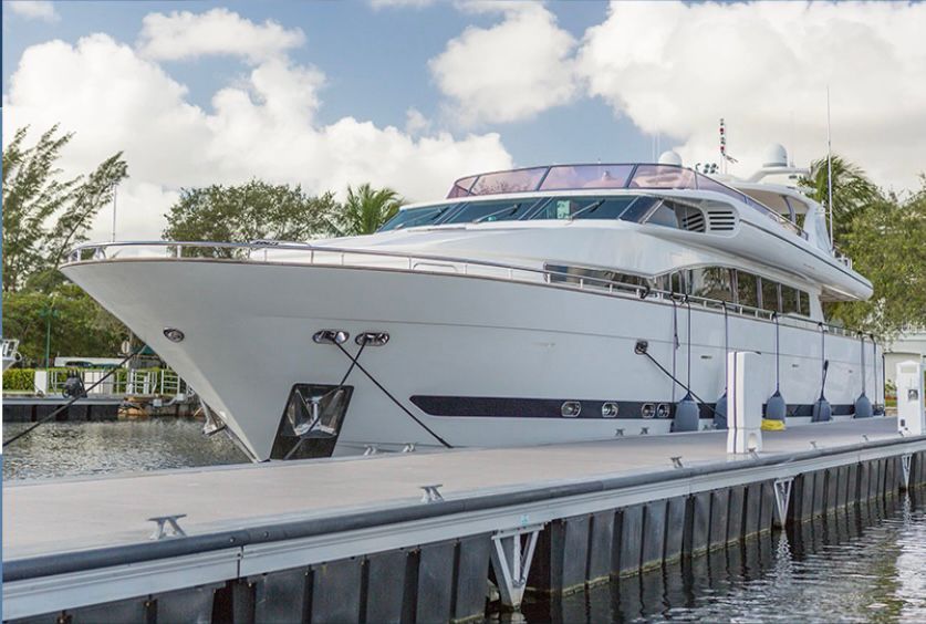 Featured Yacht: 105-FT Horizon