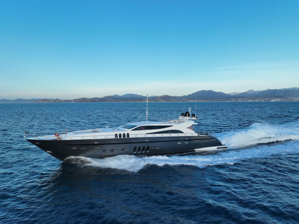 The Master Guide to Planning a World-Class Corporate Yacht Experience in Los Cabos