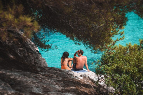Group Travel in Cabo: Creating Experiences That Bring Families and Friends Together