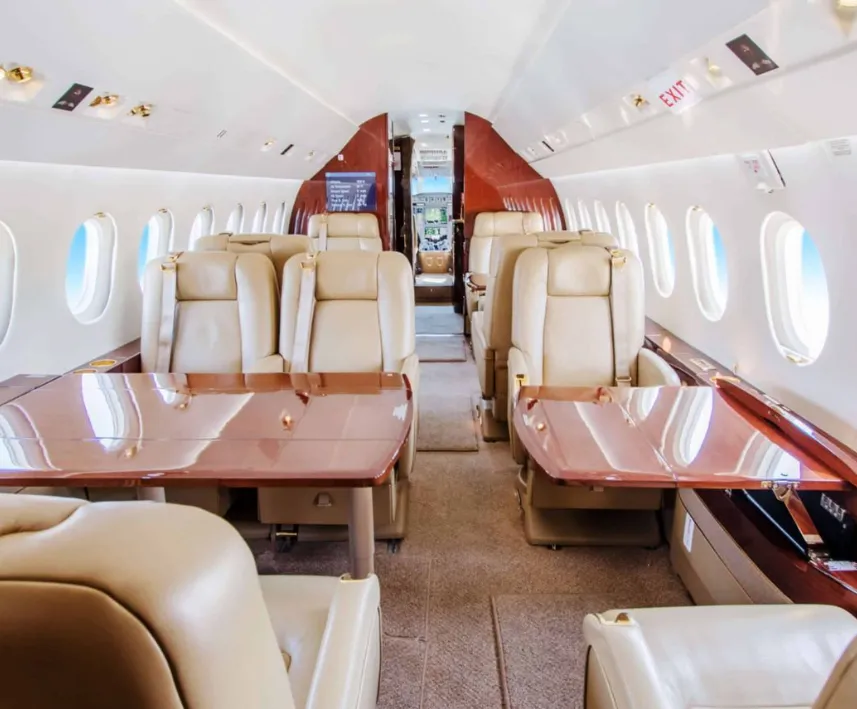 Private jet services perfectly integrated with luxury villa stays