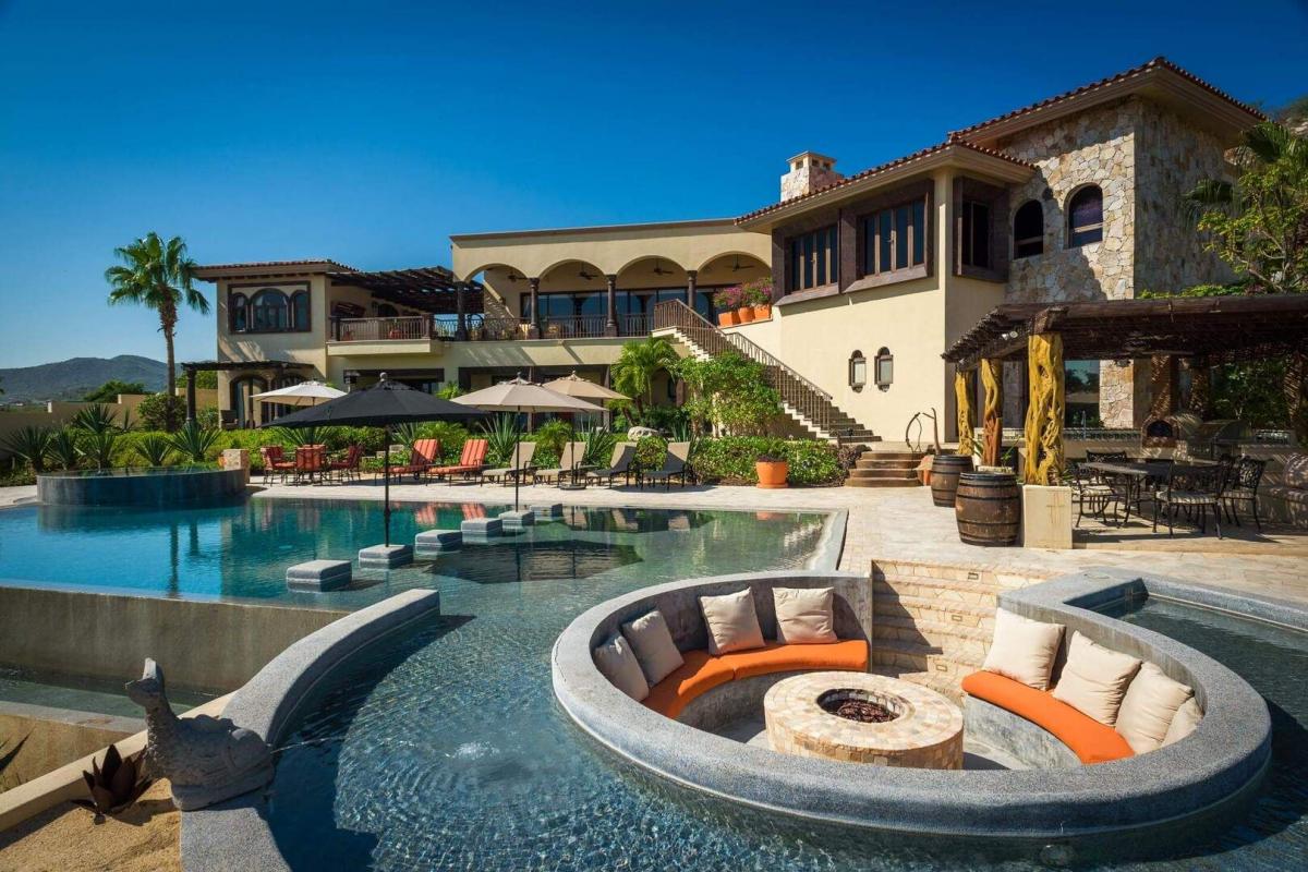 Rancho Paraiso luxury villa in Los Cabos