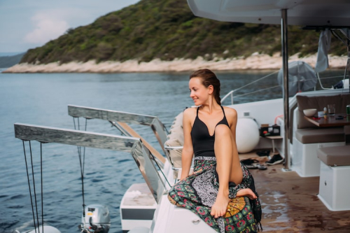 How Yacht Excursions Complement Luxury Villa Experiences in Cabo