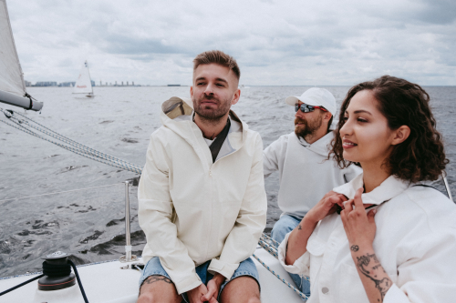 How to Choose the Right Yacht Experience for Your Group