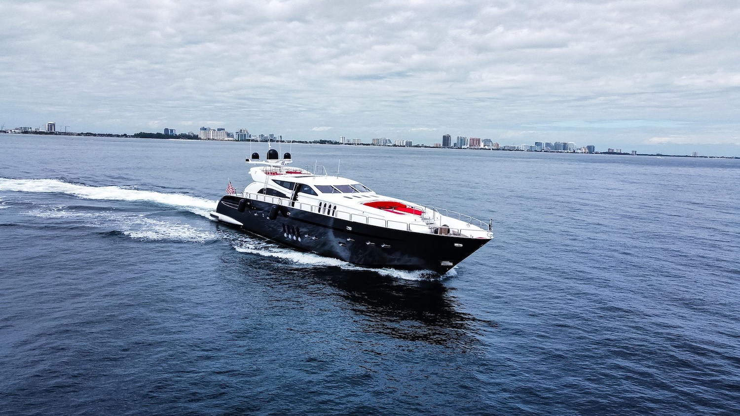 Luxury Yacht Charter Cabo: The Most Impressive Yachts in Cabo Platinum’s Fleet