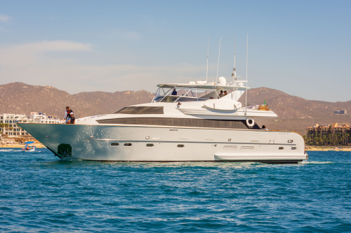 What Makes Cabo Yacht Experiences Suitable for Families